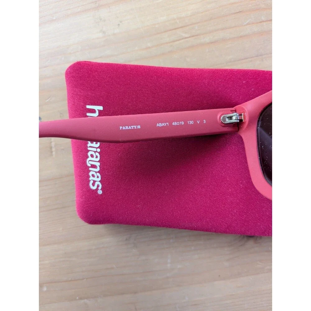 Havaianas Paraty/S Square Polarized Sunglasses Red Rubber w/Case